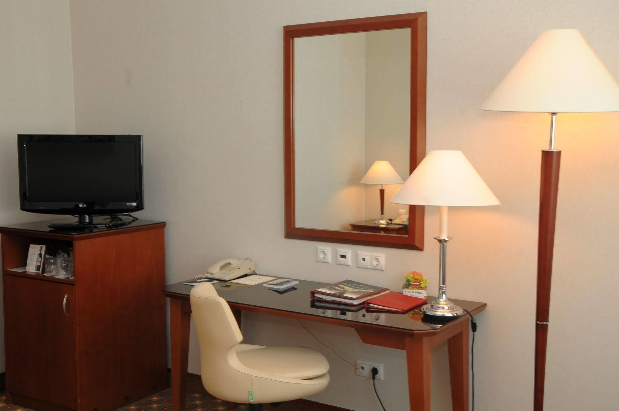 Hotel Midi Ankara Habitación foto